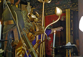 P1030404s.jpg